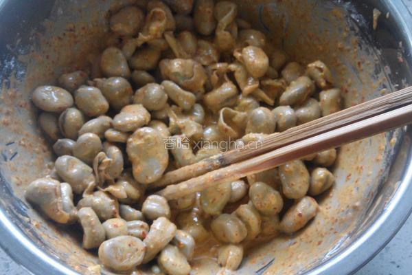 麻辣穿衣蚕豆的做法图解5