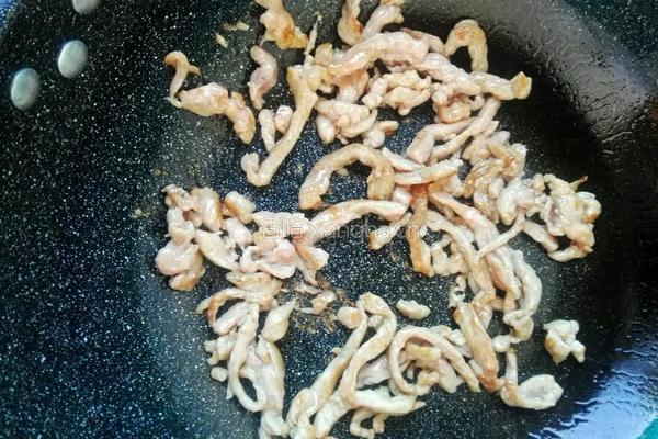 干煸杏鲍菇的做法图解2