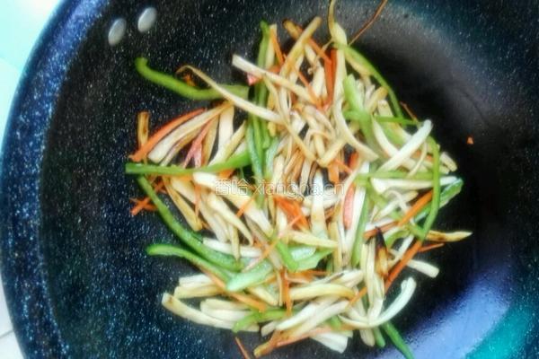 干煸杏鲍菇的做法图解4