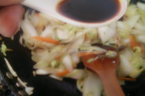 ‘酸辣白菜的做法图解6