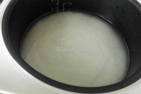 土豆腊肠焖饭的做法图解6