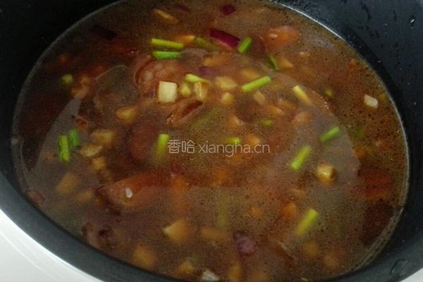 土豆腊肠焖饭的做法图解7