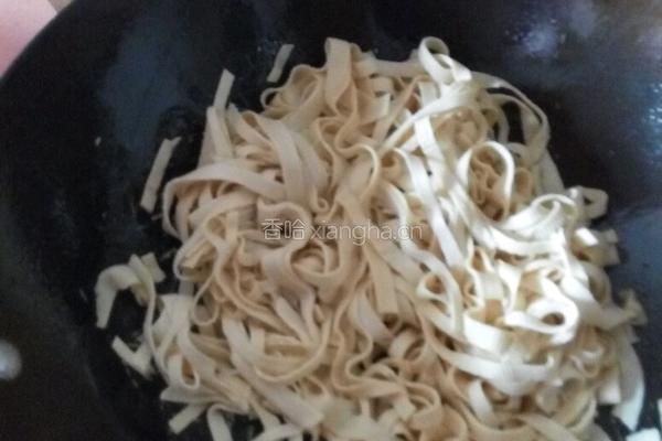 千张肉丝的做法图解3