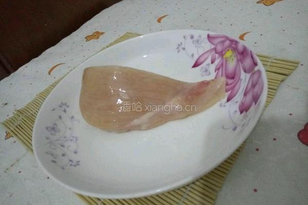 香煎鸡胸肉的做法图解1