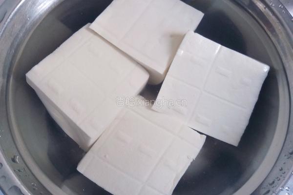 肉沫豆腐的做法图解1