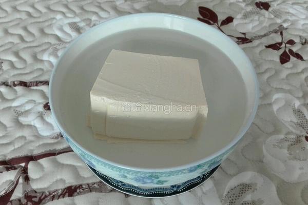 平菇烩豆腐的做法图解2