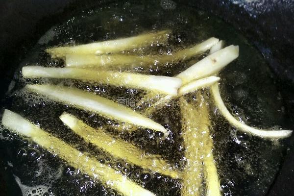 自制炸薯条的做法图解3