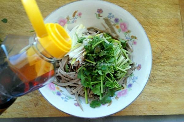 凉拌三河豆腐丝的做法图解4
