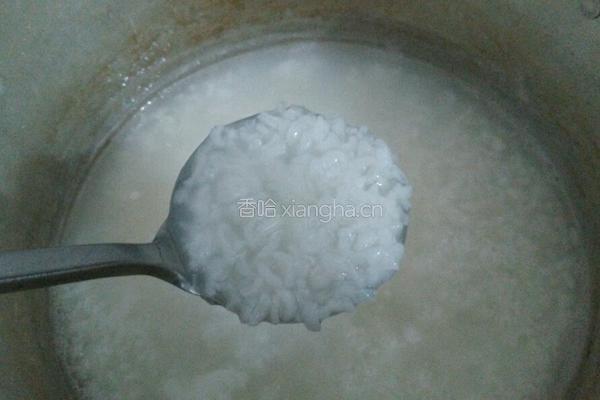 生滚海鲜粥的做法图解9