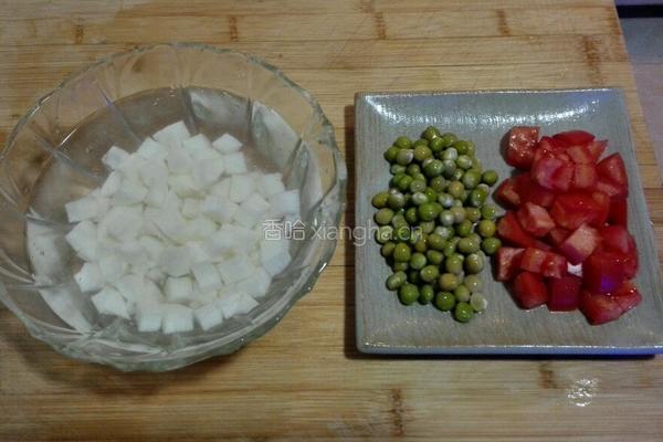 番茄豌豆山药丁的做法图解1