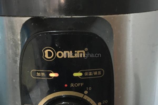 西红柿炖牛腩的做法图解8