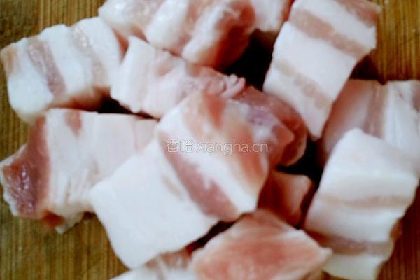猪肉酸菜炖粉条的做法图解3