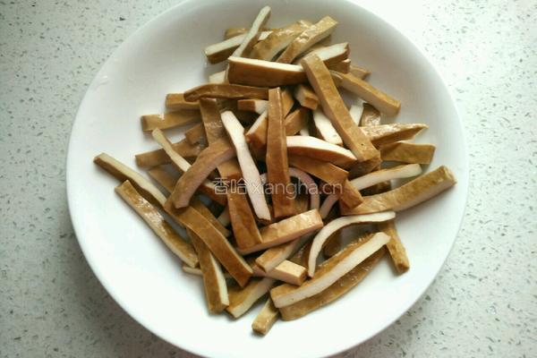 青蒜炒香干的做法图解4