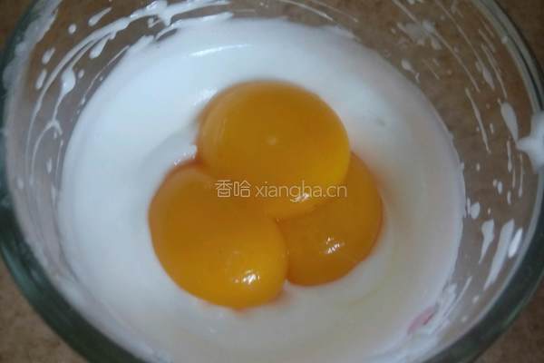 菠菜蜜豆海绵蛋糕的做法图解9