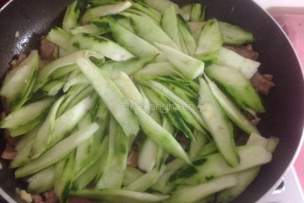 角瓜炒肉片的做法图解9