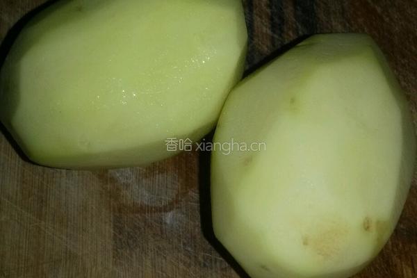 蒜香土豆片的做法图解1