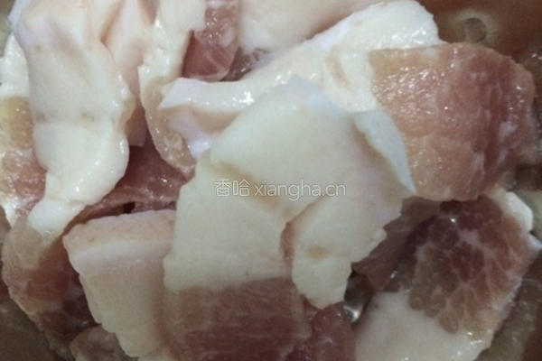 猪肉炒头菜丝的做法图解2