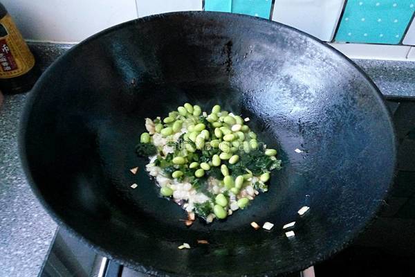 羊油炒麻豆腐的做法图解4