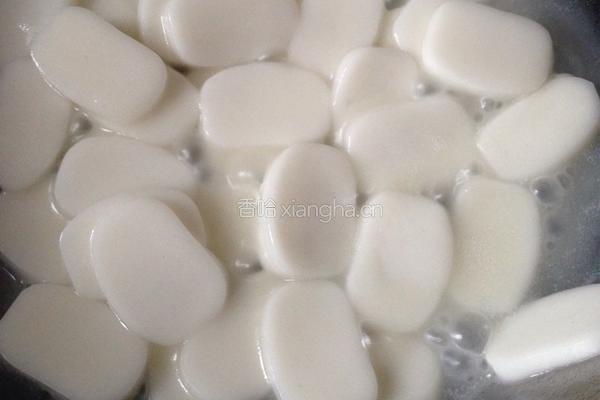 雪菜炒年糕的做法图解4