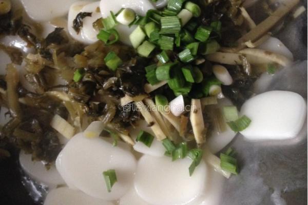 雪菜炒年糕的做法图解5