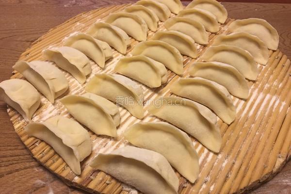 萝卜猪肉水饺的做法图解15