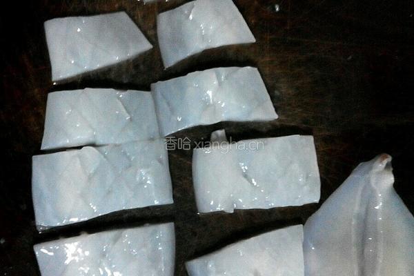 鱿鱼爆炒西芹的做法图解5