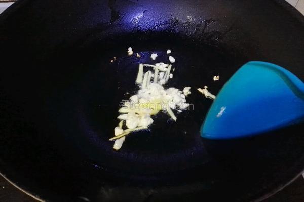 卤鸡翅鸡爪的做法图解6