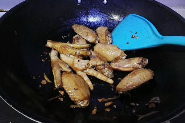 卤鸡翅鸡爪的做法图解8