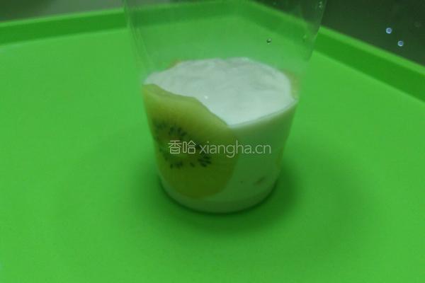 酸奶杯的做法图解3