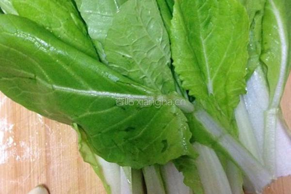 蒜蓉毛白菜的做法图解2