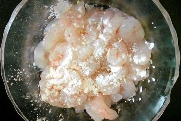 虾仁玉米的做法图解2