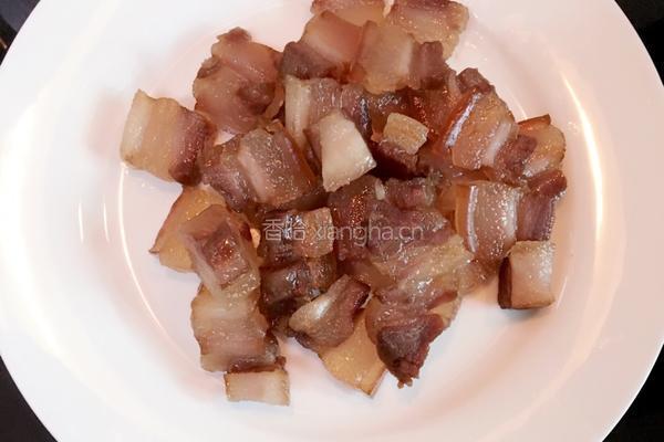 荷兰豆炒腊肉的做法图解1