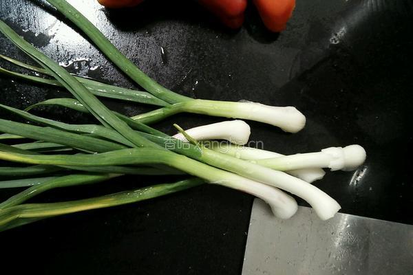 香辣白干的做法图解2