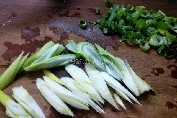 葱爆鸡肝的做法图解3