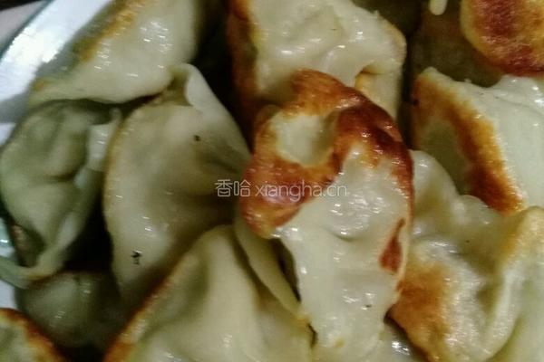 莲藕猪肉煎饺的做法图解7