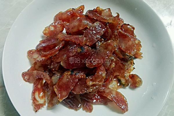 蒜心炒腊肠的做法图解4