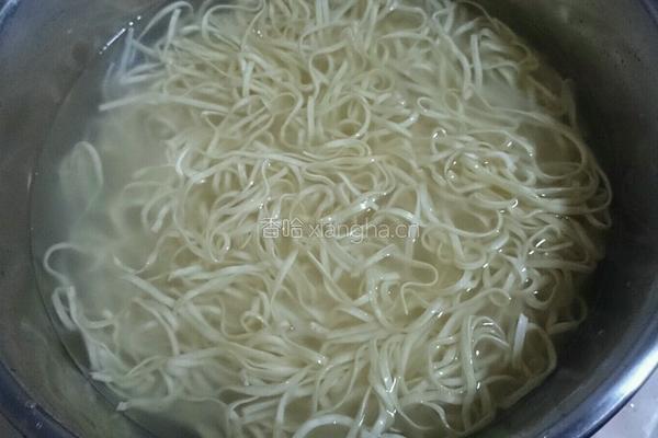 豆角炒肉卤面的做法图解11