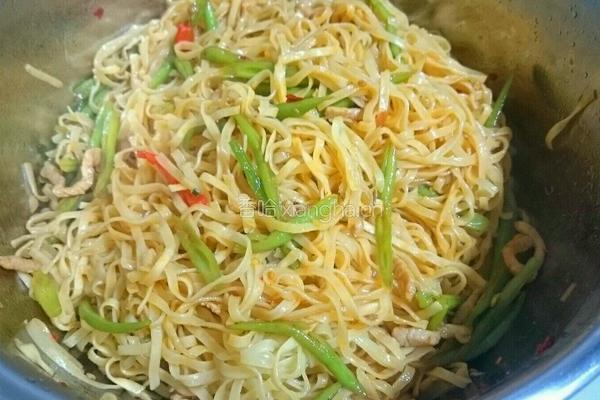 豆角炒肉卤面的做法图解25