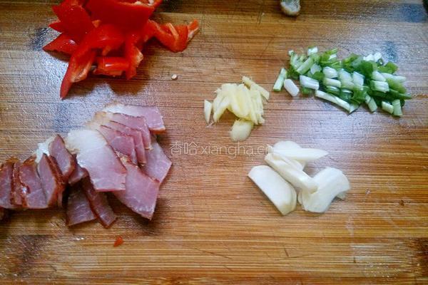 腊肉小炒四季豆的做法图解5
