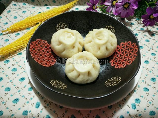 鱼嘴肉包子