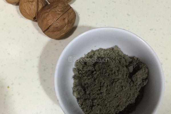 核桃黑芝麻糊的做法图解1