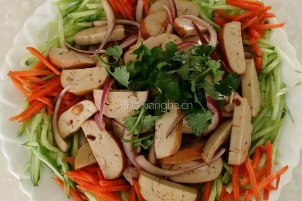 凉拌素鸡豆腐（五彩斑斓）