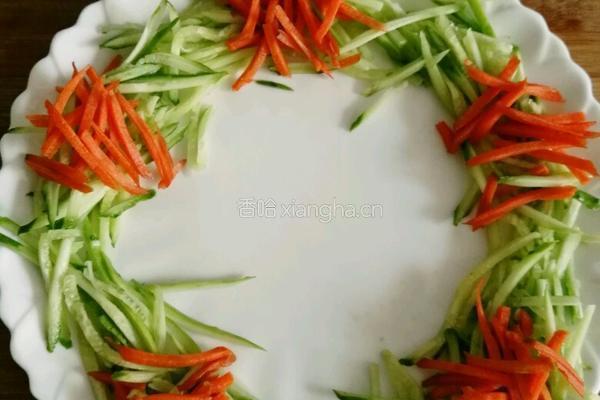 凉拌素鸡豆腐（五彩斑斓）的做法图解3