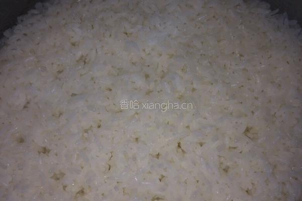 肉松寿司的做法图解1