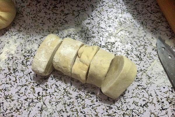 猪肉白菜包子的做法图解7