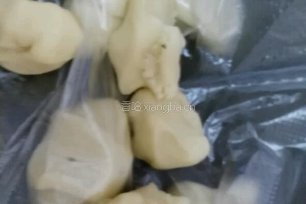 苏式鲜肉榨菜月饼的做法图解4