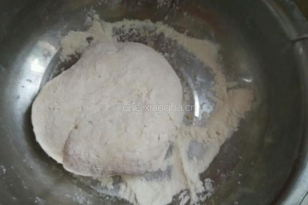 芹菜猪肉水饺的做法图解1