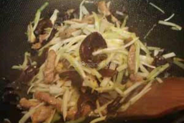 韭黄炒肉丝的做法图解6