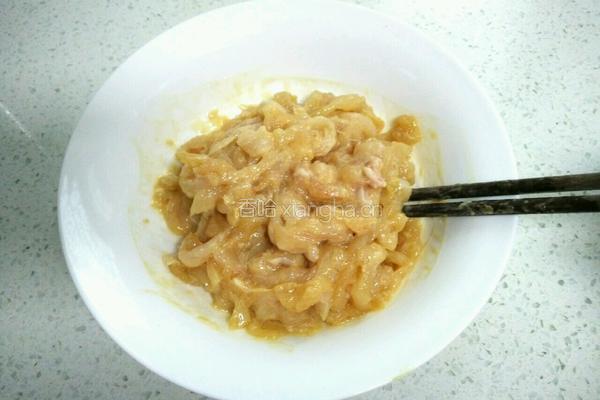 青椒炒鸡丝的做法图解4