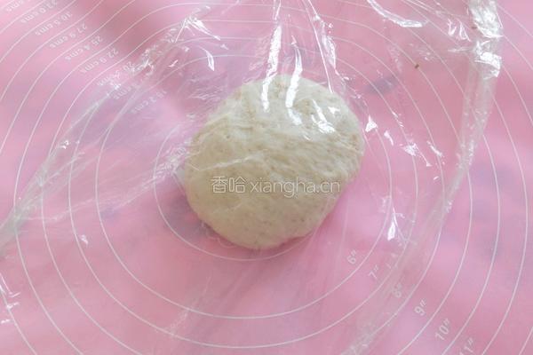 香菇红肠培根披萨（9寸）的做法图解4